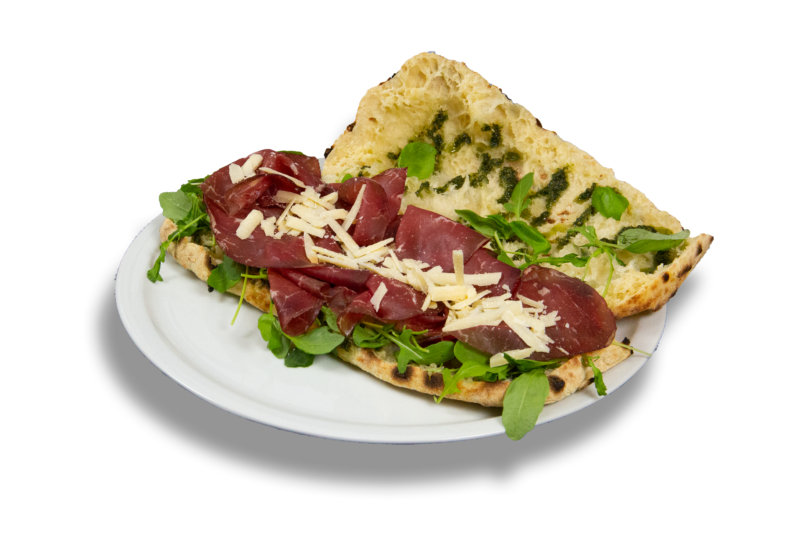 Bresaola, Grana padano, Hausgemachter Basilikumpesto und Rucola (A,C,G,L,P)